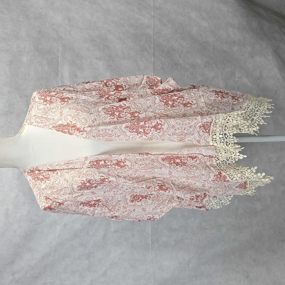 Altar'd State kimono